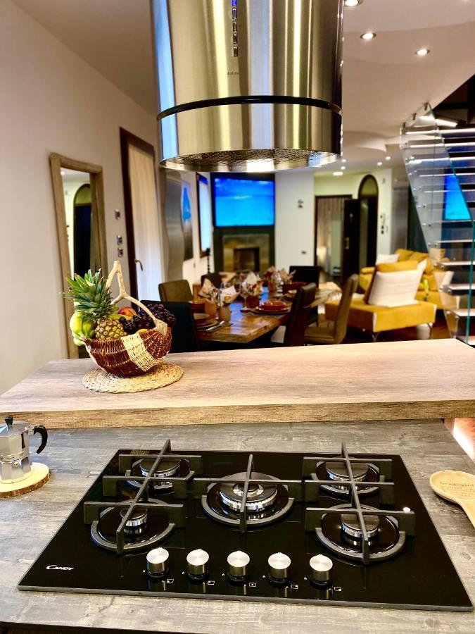Wood Luxury House Appartement Pescara Buitenkant foto