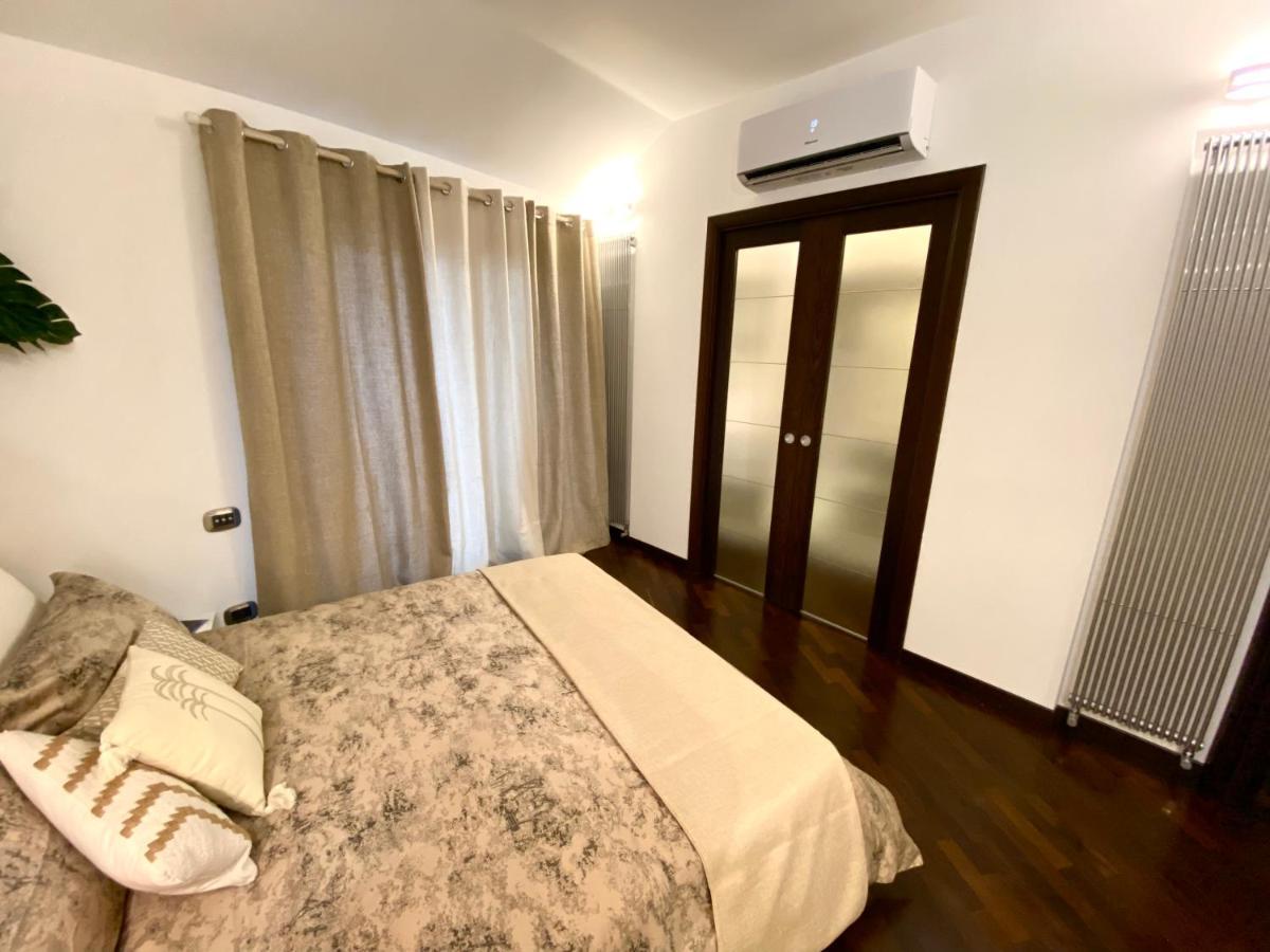 Wood Luxury House Appartement Pescara Buitenkant foto