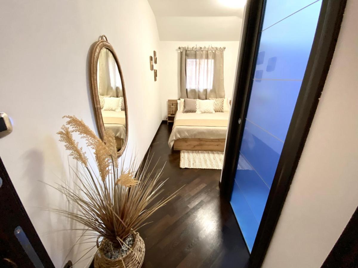 Wood Luxury House Appartement Pescara Buitenkant foto